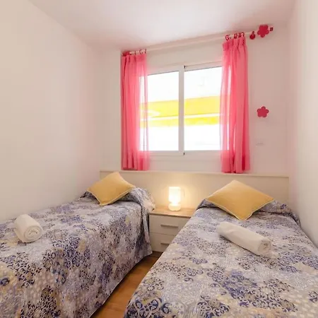 Apto Park Lein, 5 Huespedes Muy Cerca De La Playa شقة *